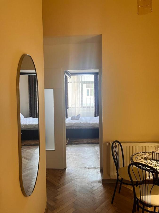 Urban Central Apartments Brasov Ngoại thất bức ảnh