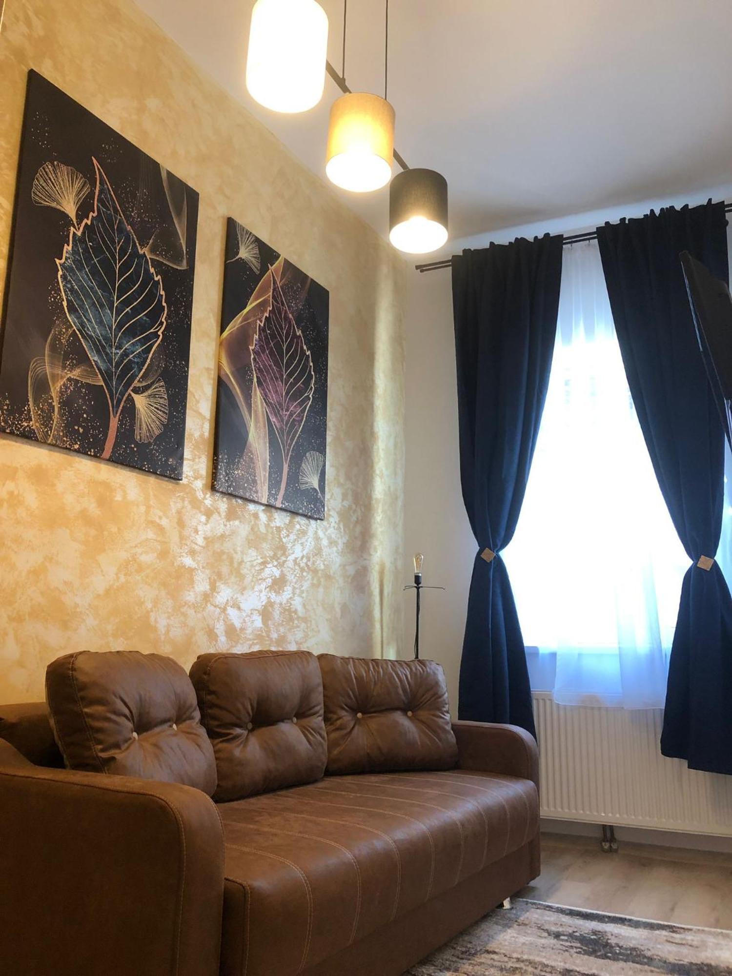 Urban Central Apartments Brasov Ngoại thất bức ảnh