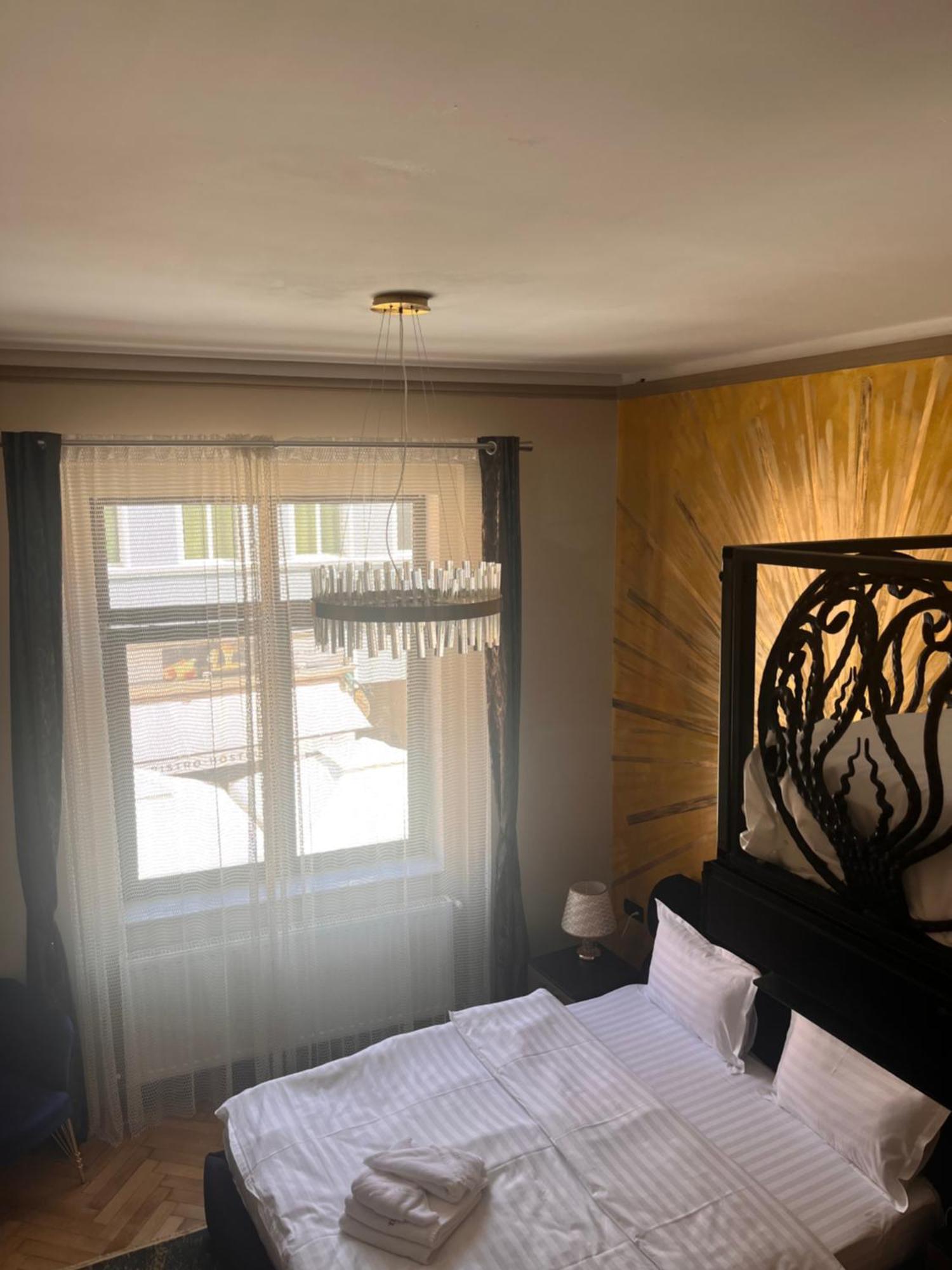 Urban Central Apartments Brasov Ngoại thất bức ảnh