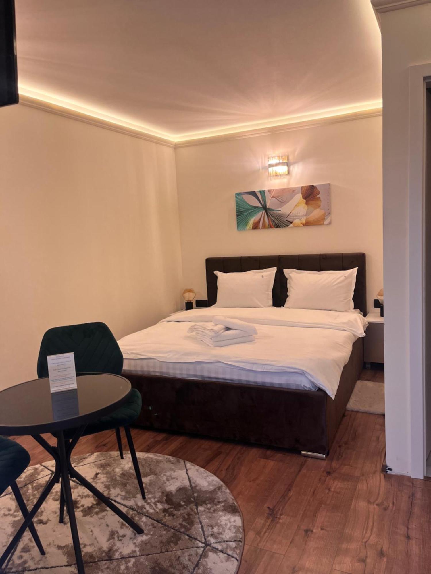 Urban Central Apartments Brasov Ngoại thất bức ảnh